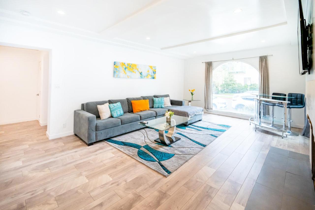 Large Spacious 3 Bedroom 3 Bathroom By Beverly Hills Apartment *