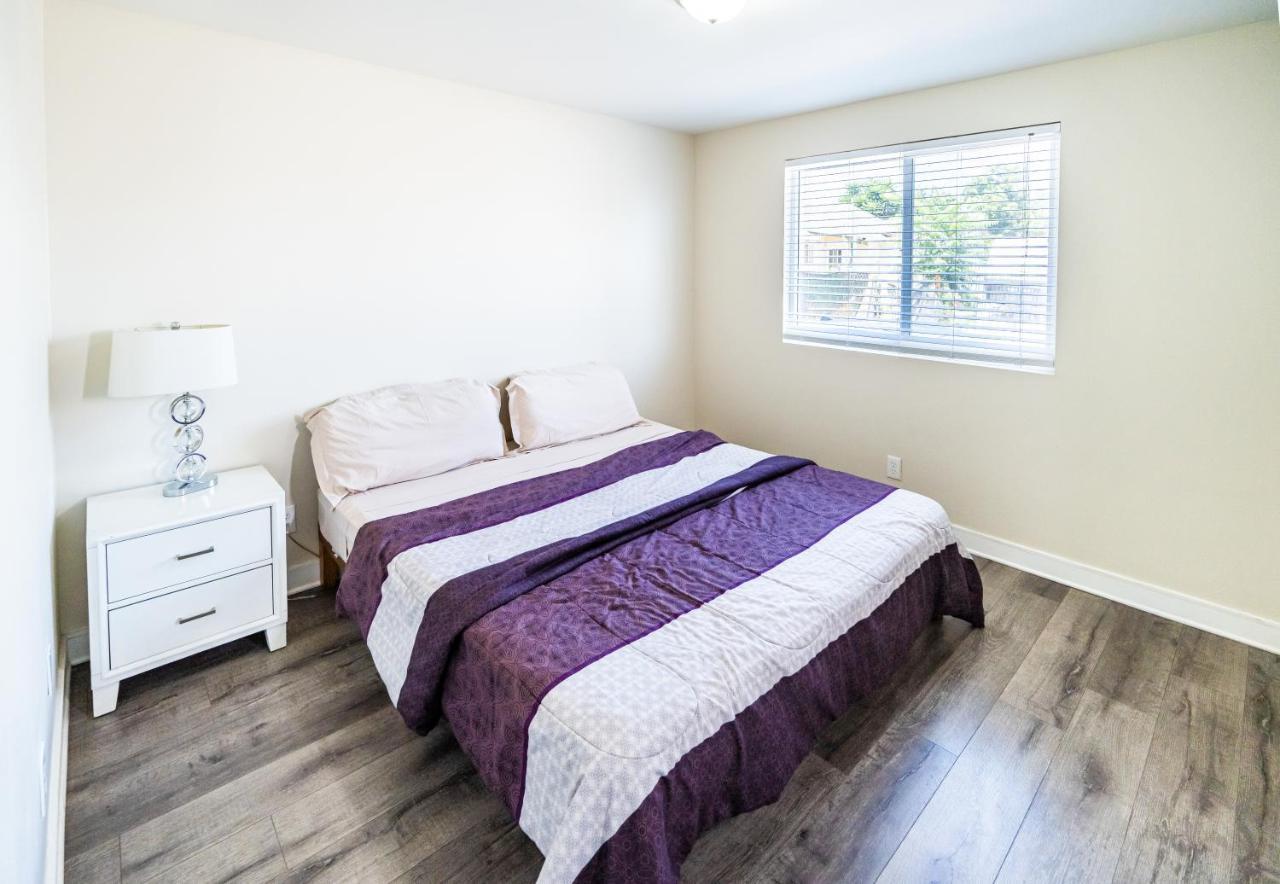 Spacious 5 Bedroom 3 Bath Modern By Downtown La With Parking Los Angeles