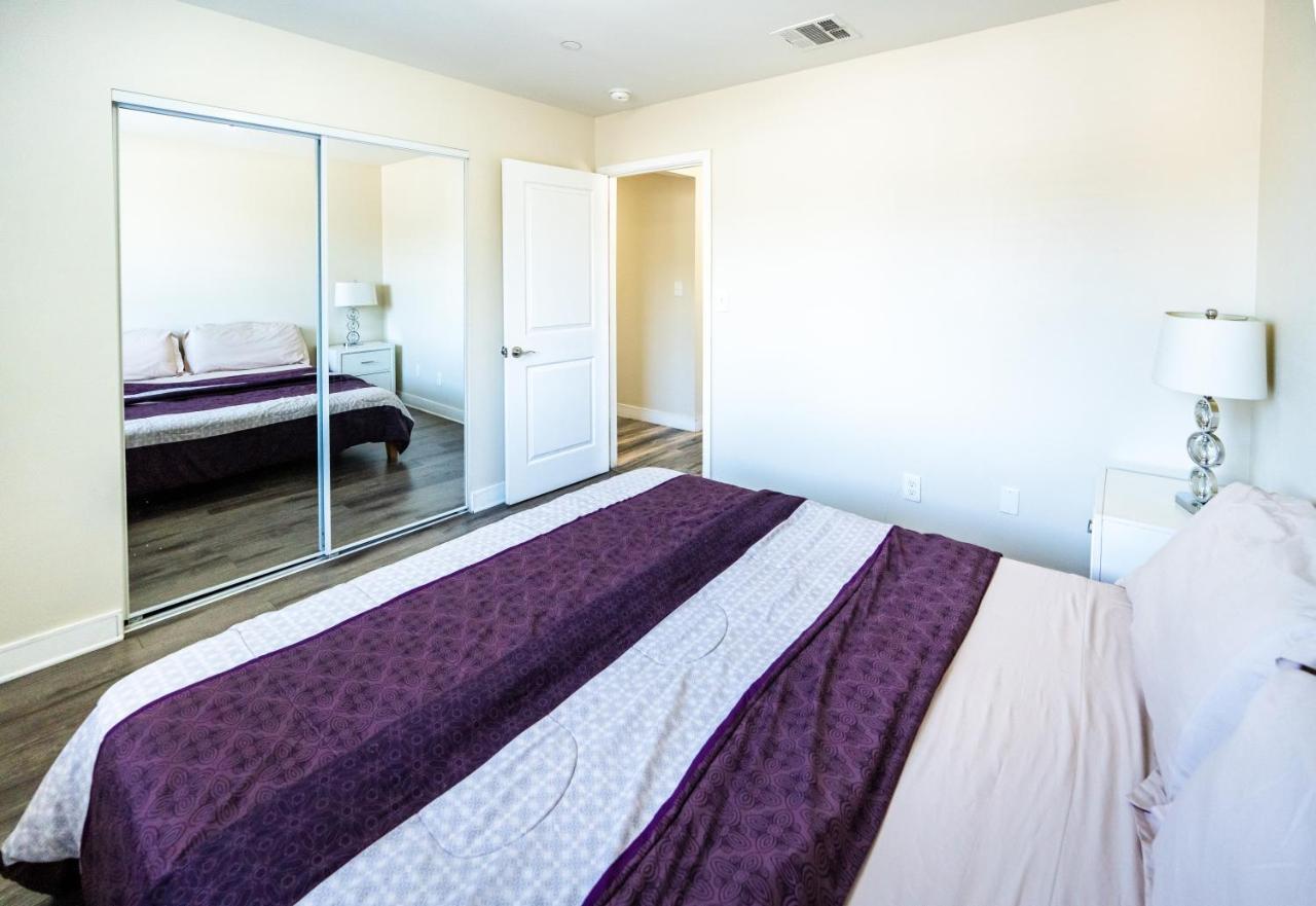 Spacious 5 Bedroom 3 Bath Modern By Downtown La With Parking Los Angeles