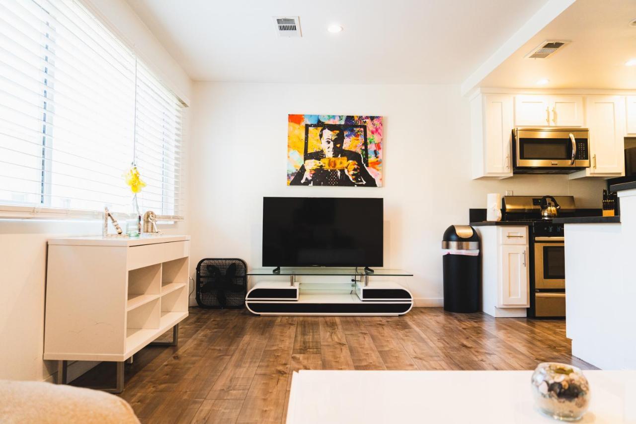 Cozy Koreatown 1 Bedroom Modern Furnished Free Parking *