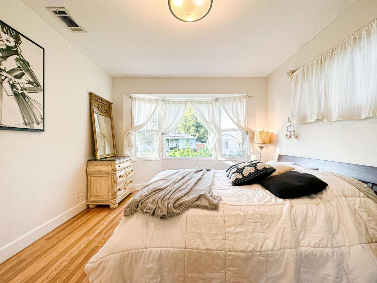 Charming 3br House - Hal-uc *