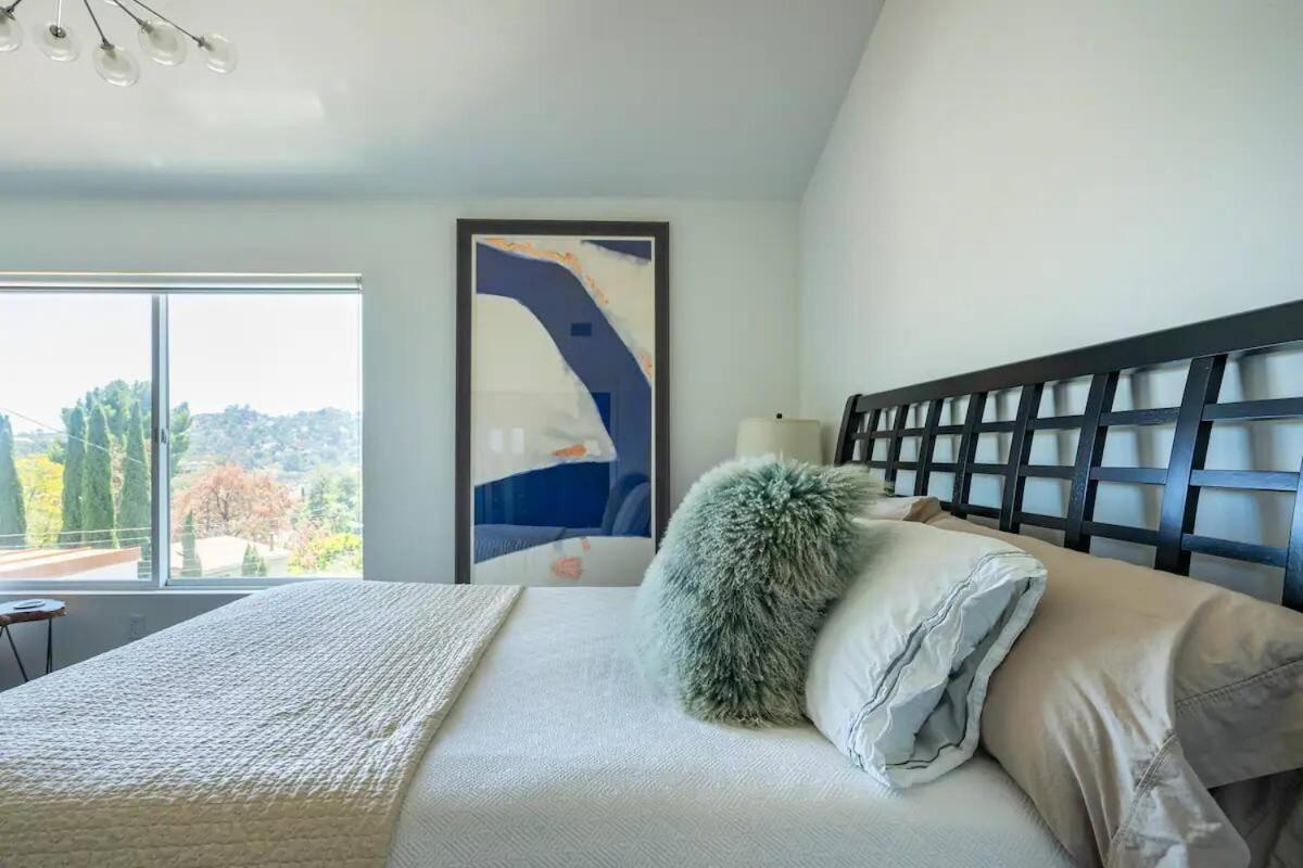 Troy Hill * Los Angeles