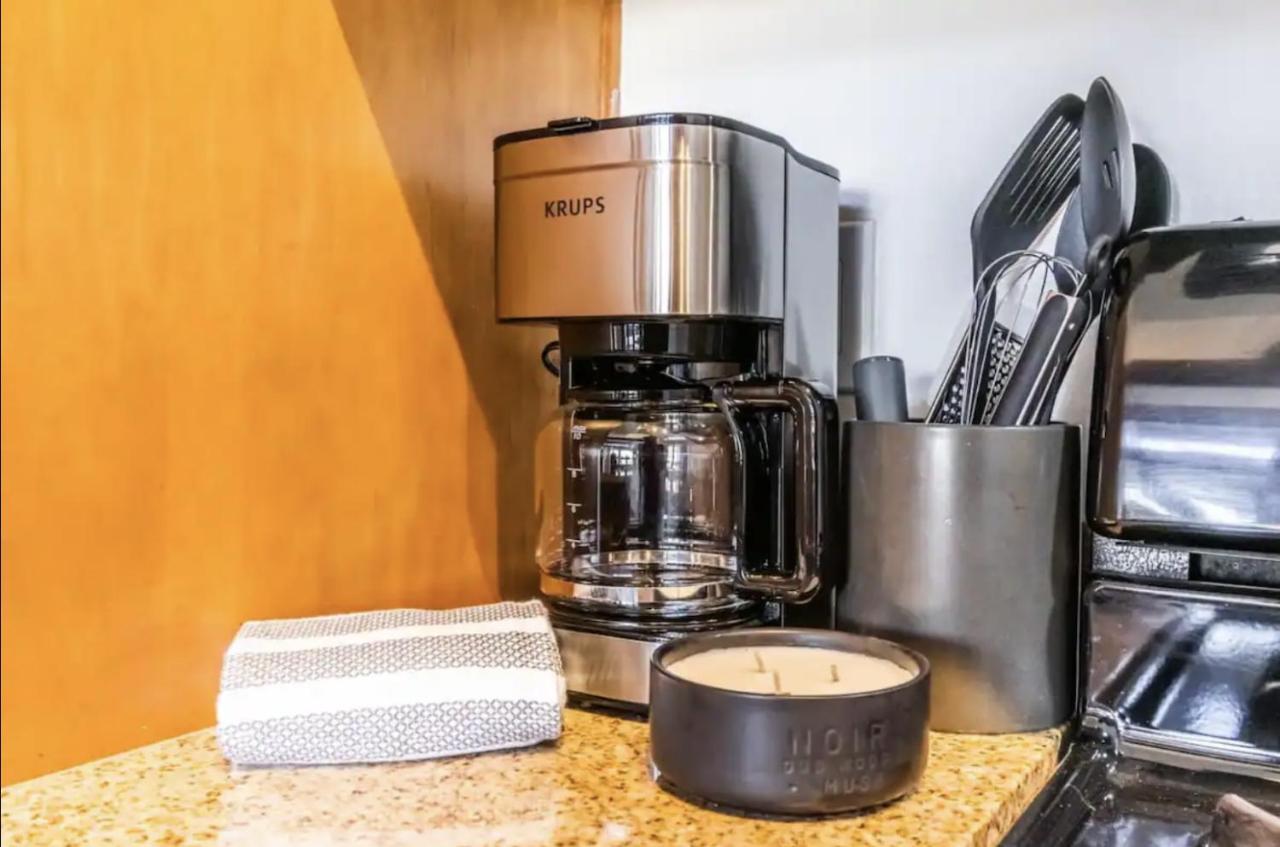 Luxury 2bedroom 2bath Santa Monica *