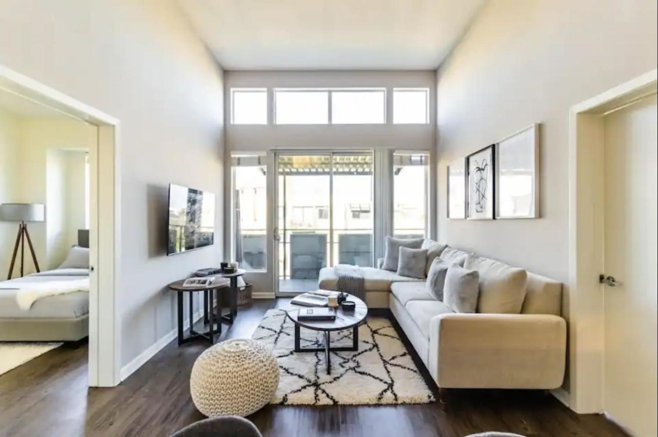 Luxury 2bedroom 2bath Santa Monica *