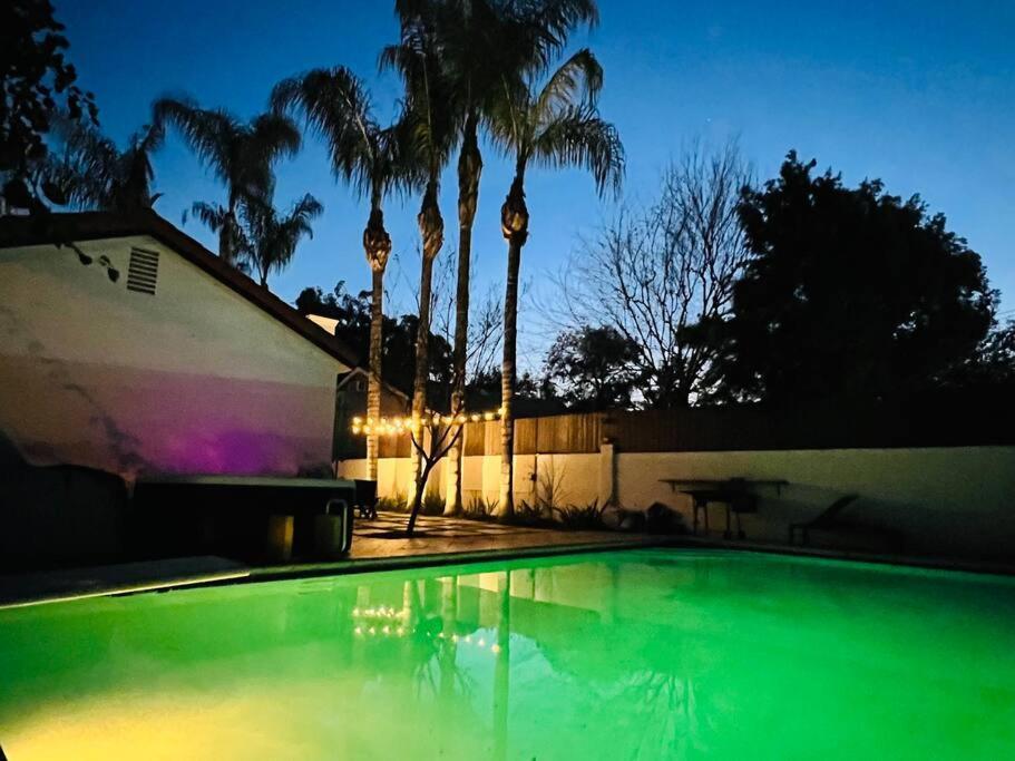 Stylish Mediterranean Villa, Pool, Jacuzzi, Hollywood & Malibu Bliss Villa *