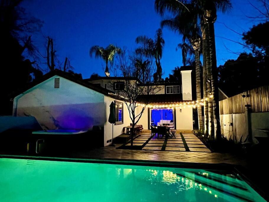 Pousada Stylish Mediterranean Villa, Pool, Jacuzzi, Hollywood & Malibu Bliss Los Angeles