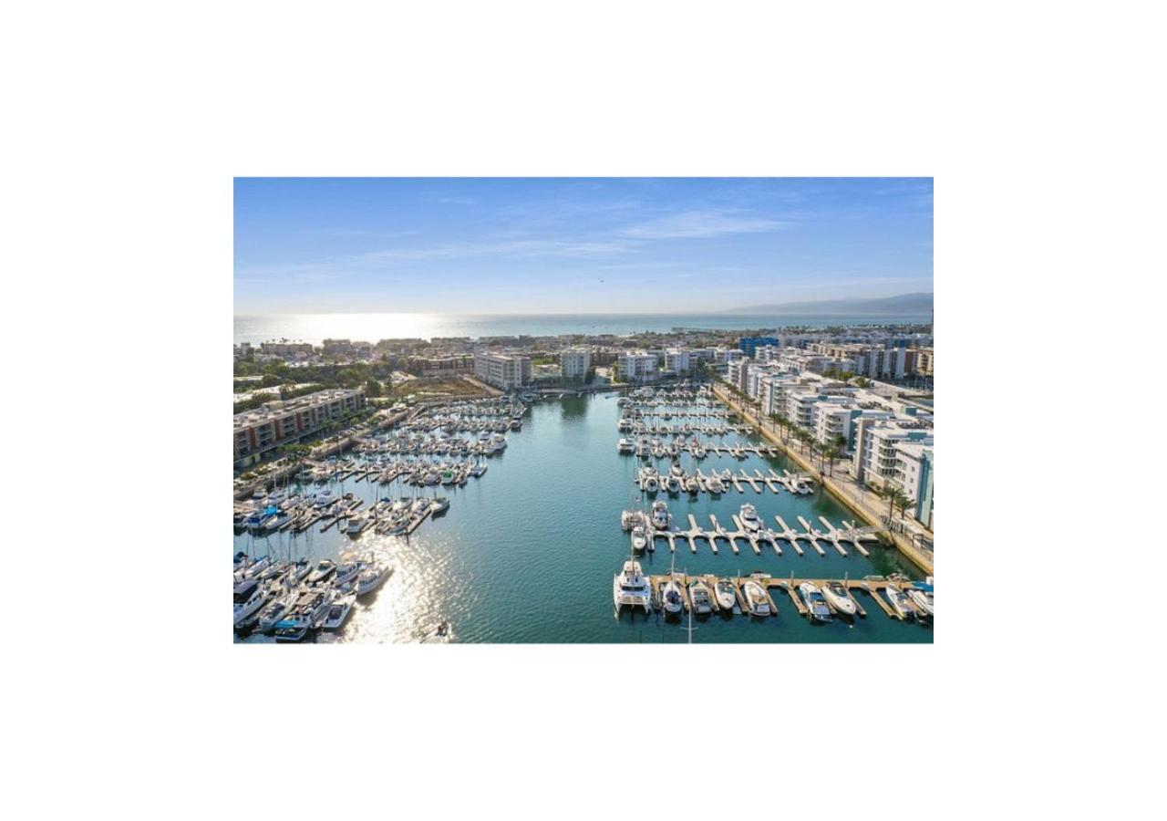 Queen Private In Shared Two Bedroom Marina Del Rey & Venice - Sleeps 2