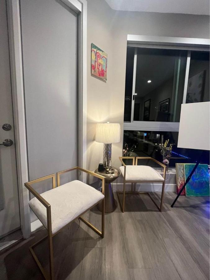 Luxury West Hollywood Gem With Pool & Hot Tub + Gym Apartment Los Angeles