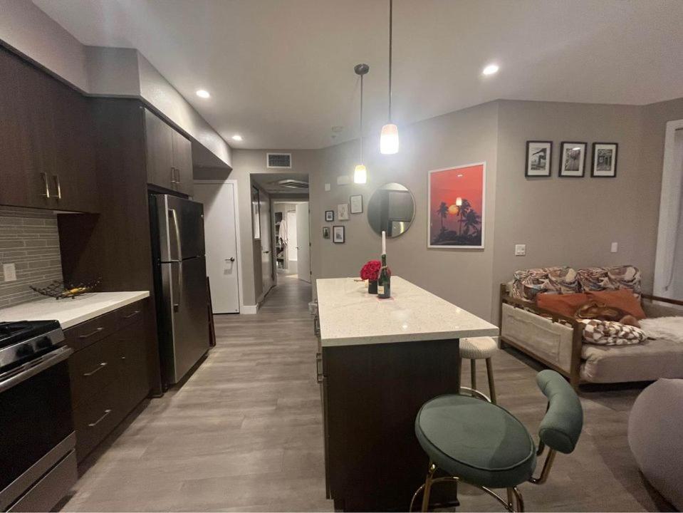 Luxury West Hollywood Gem With Pool & Hot Tub + Gym *