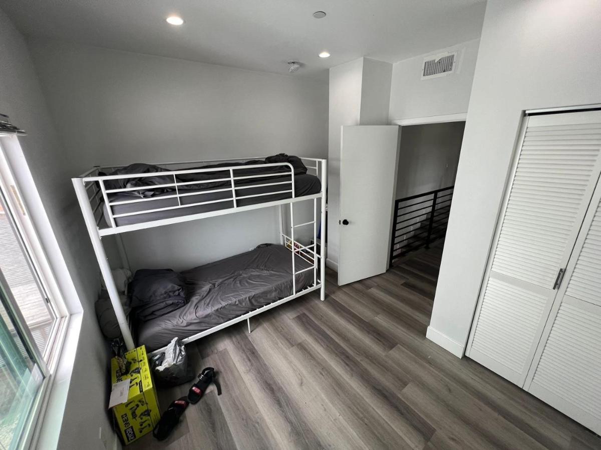 Budget Rumi Los Angeles