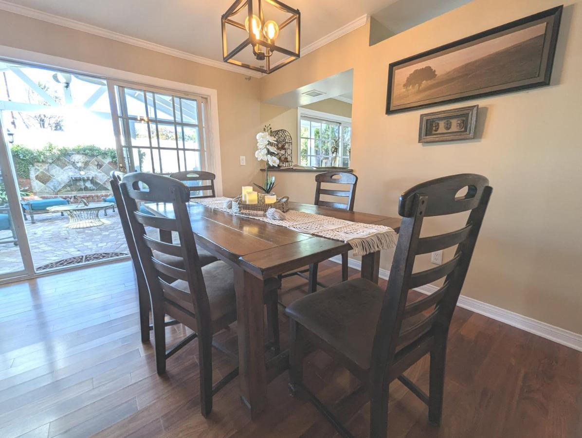 4 Bedroom Encino W/ Amazing Yard, Near Everything *