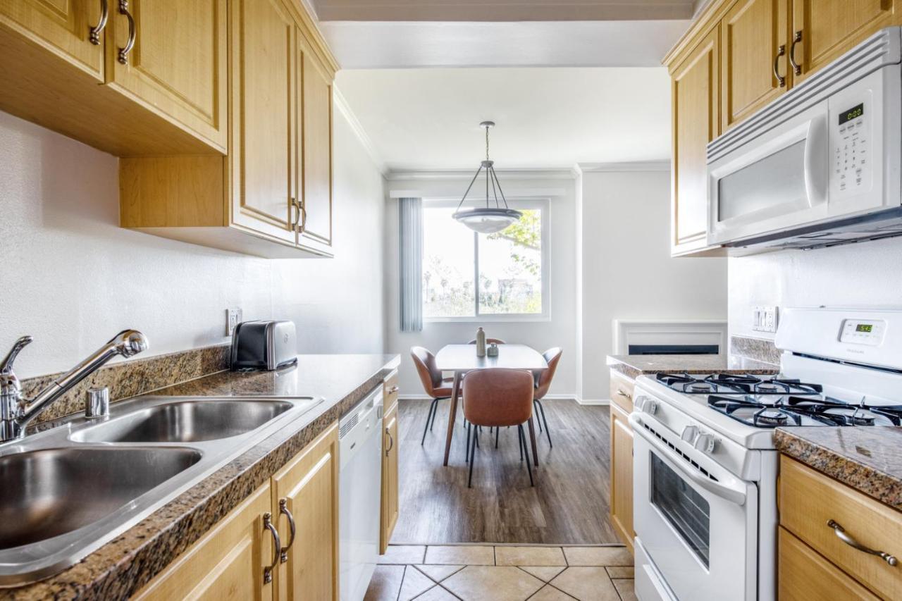 Beverly Hills 1br Nr Shops On Rodeo Lax-363