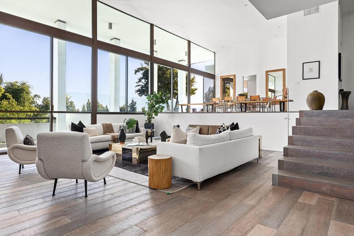 Holiday home Mid Century Modern In Trousdale With Tennis