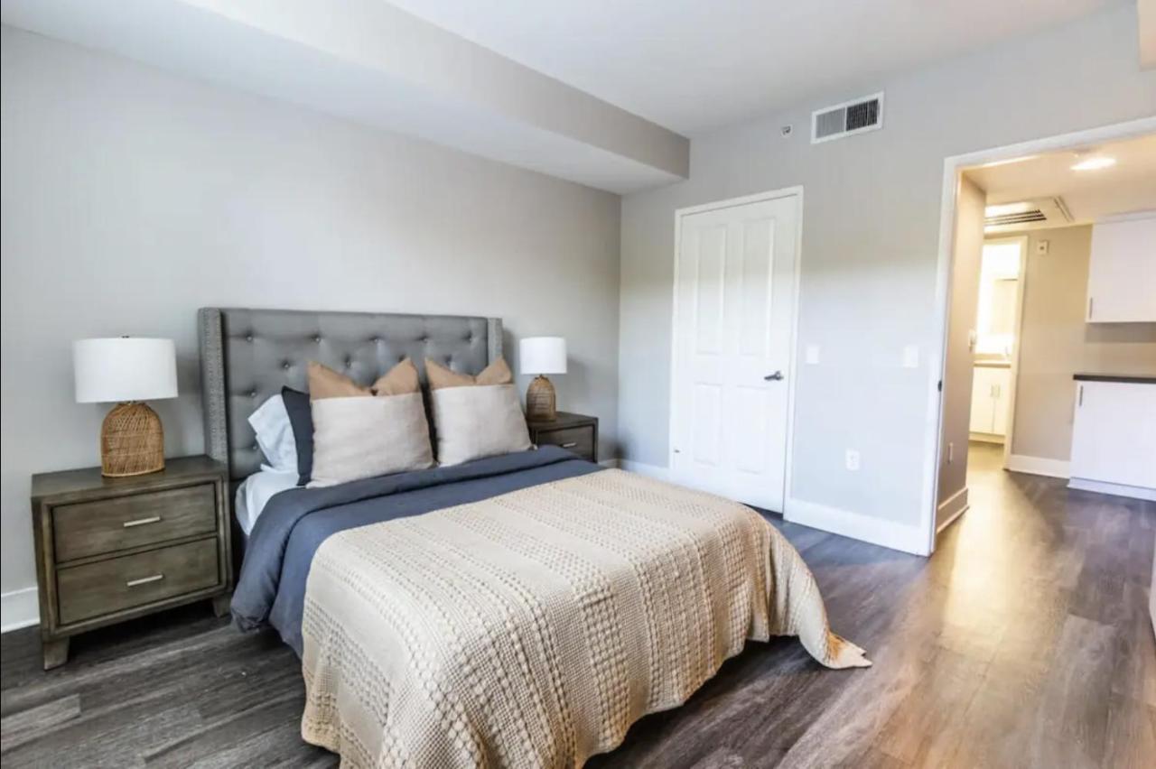 Bright 3bd In Sm, 5 Min To Beach - Pool & Gym