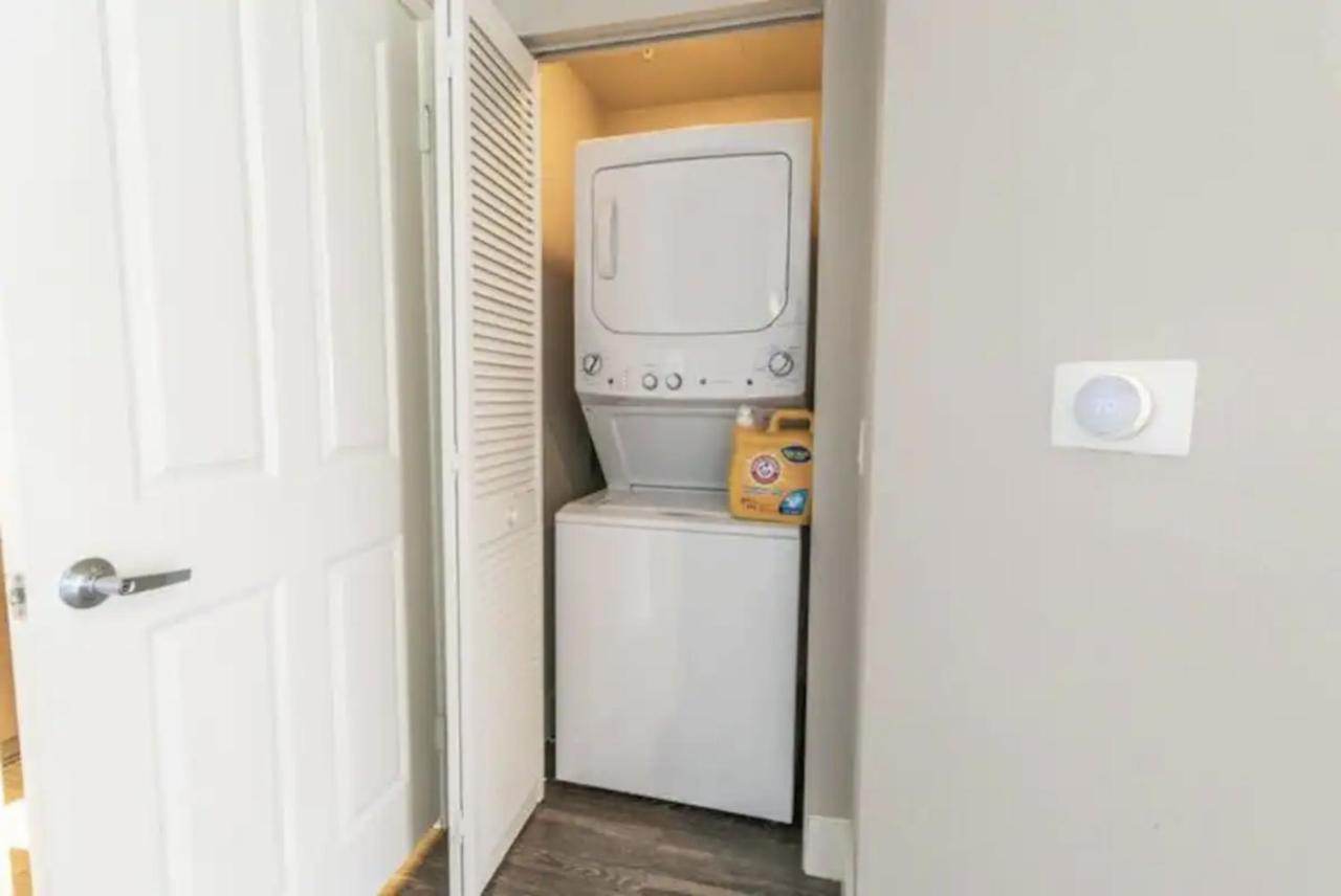 Bright 3bd In Sm, 5 Min To Beach - Pool & Gym * Los Angeles
