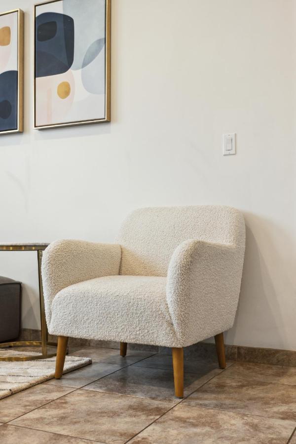 Apartment Blue Palm Hollywood *