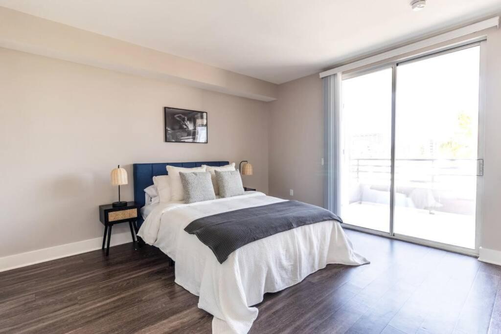 Sunny 2bdr In Sm Pool & Gym - 5 Min To The Beach! Los Angeles