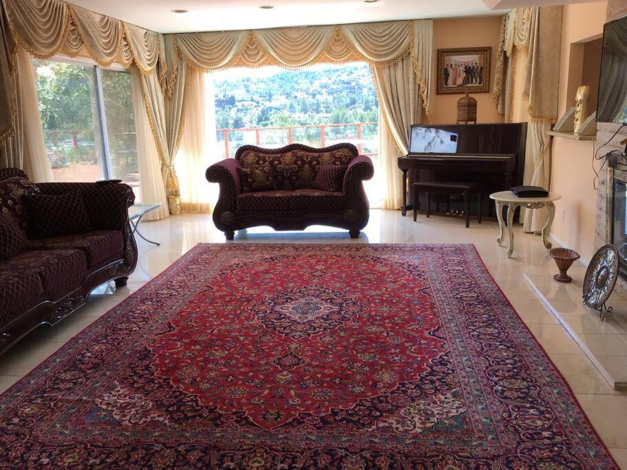 Encino Hills Luxury With Gorgeous View