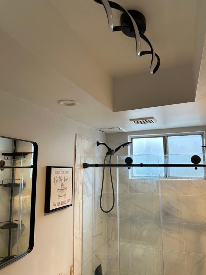 Cozy And Elegant 2bd, 2ba Rent A With Its Own Bathroom Or Whole Apart- Very Close To Sofi Stadium * Los Angeles