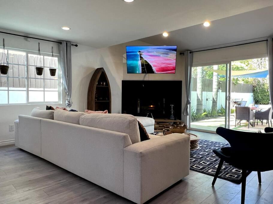 Stylish Mediterranean Villa, Pool, Jacuzzi, Hollywood & Malibu Bliss Villa Los Angeles