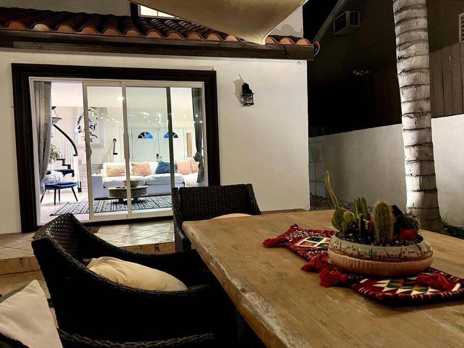 Stylish Mediterranean Villa, Pool, Jacuzzi, Hollywood & Malibu Bliss Villa Los Angeles
