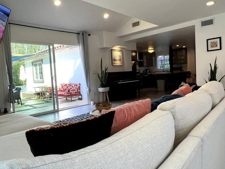 Villa Stylish Mediterranean Villa, Pool, Jacuzzi, Hollywood & Malibu Bliss