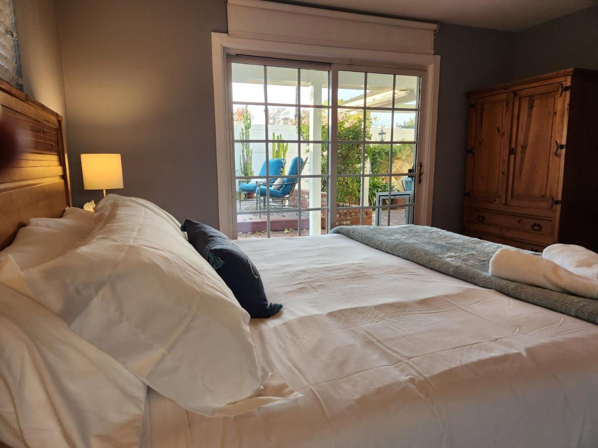 4 Bedroom Encino W/ Amazing Yard, Near Everything Los Angeles