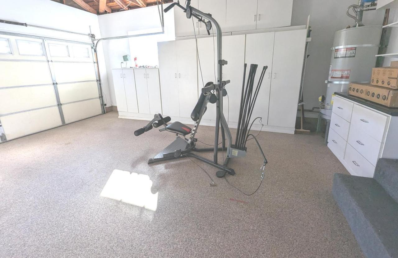 4 Bedroom Encino W/ Amazing Yard, Near Everything