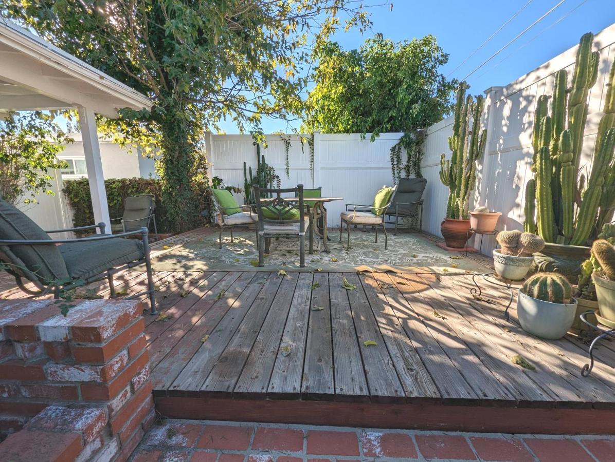 4 Bedroom Encino W/ Amazing Yard, Near Everything *
