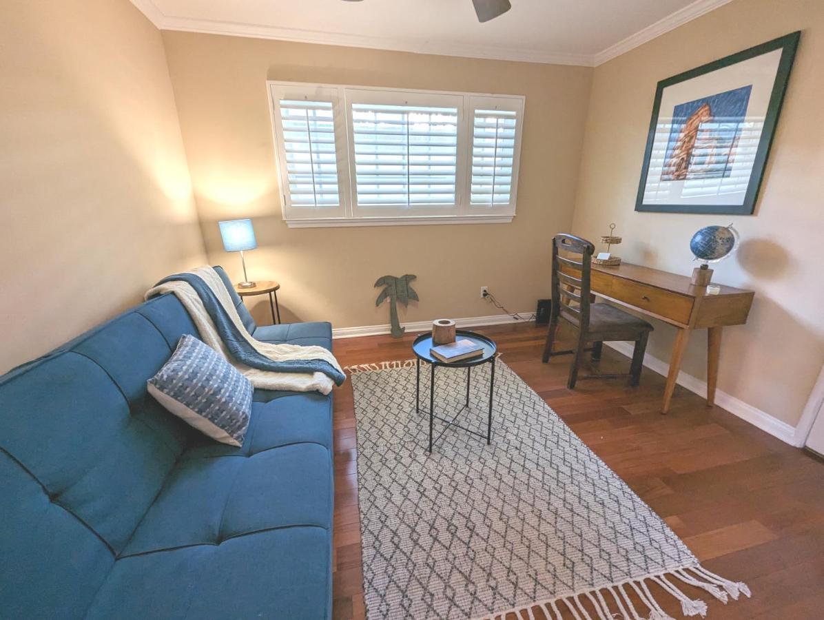 Holiday home 4 Bedroom Encino W/ Amazing Yard, Near Everything Los Angeles