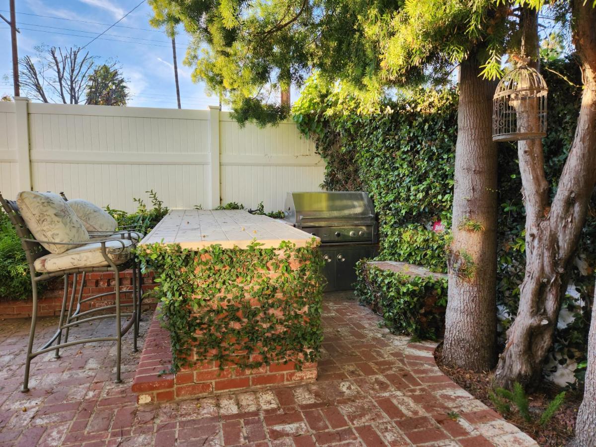 4 Bedroom Encino W/ Amazing Yard, Near Everything *