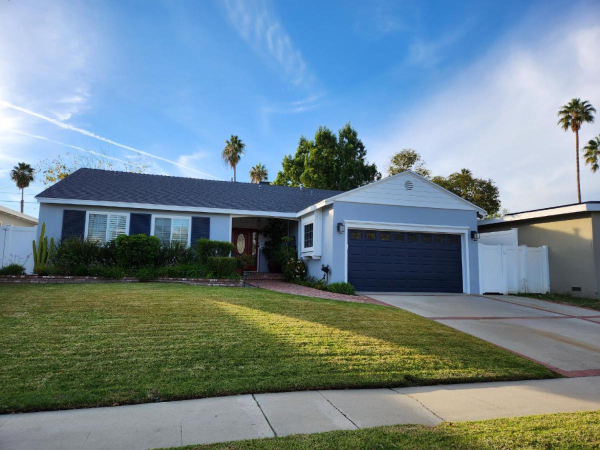 4 Bedroom Encino W/ Amazing Yard, Near Everything Los Angeles