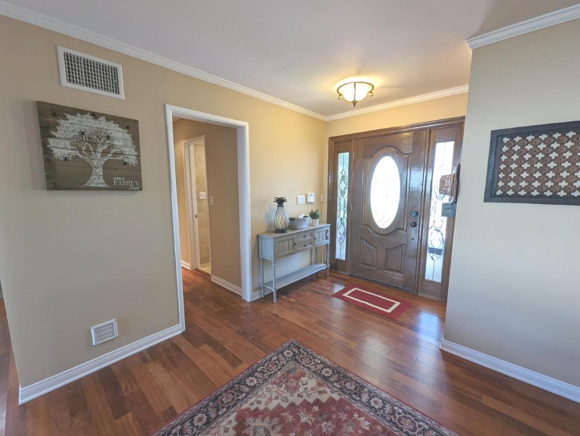 4 Bedroom Encino W/ Amazing Yard, Near Everything *