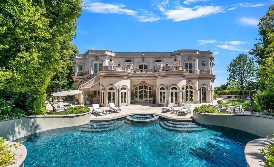 Sophisticated Estate In Beverly Hills Los Angeles