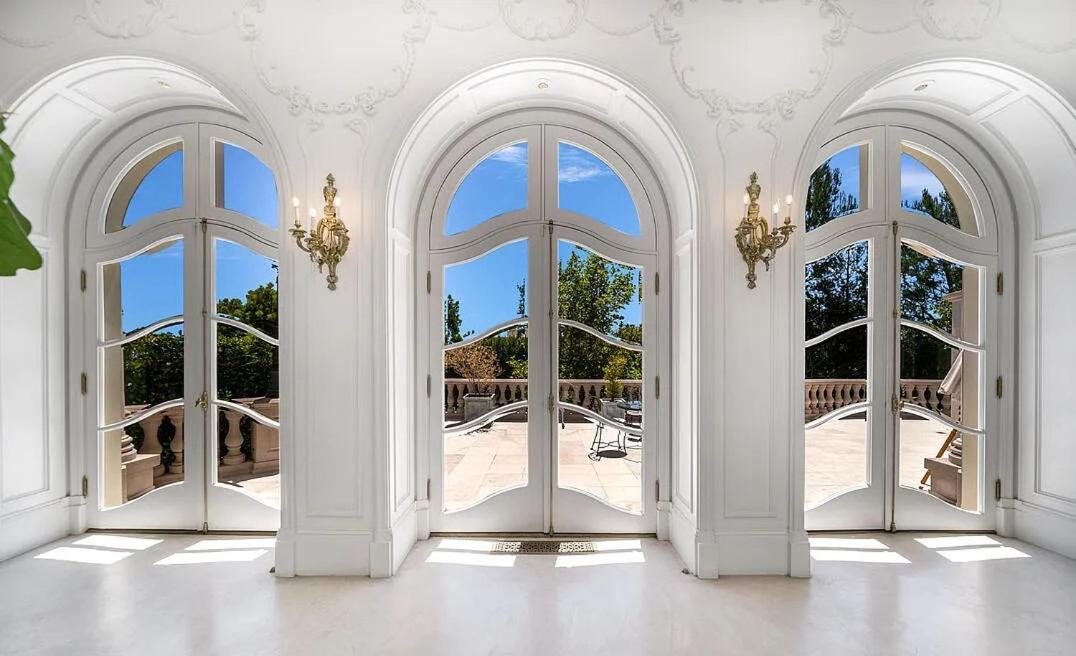 Sophisticated Estate In Beverly Hills Villa Los Angeles
