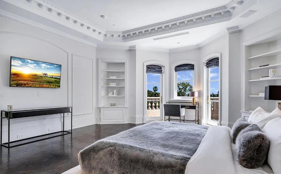 Sophisticated Estate In Beverly Hills Villa Los Angeles