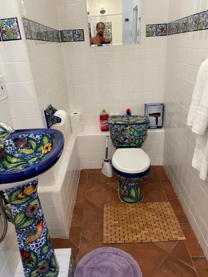 Homestay Private W/ Private Full Bathroom & Wifi & Ac & Shared Kitchen In Angeles *