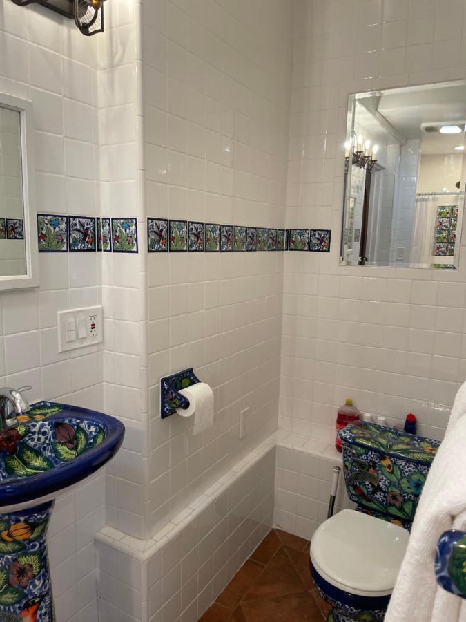 Private W/ Private Full Bathroom & Wifi & Ac & Shared Kitchen In Angeles Los Angeles