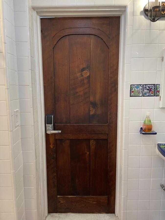 Private W/ Private Full Bathroom & Wifi & Ac & Shared Kitchen In Angeles * Los Angeles