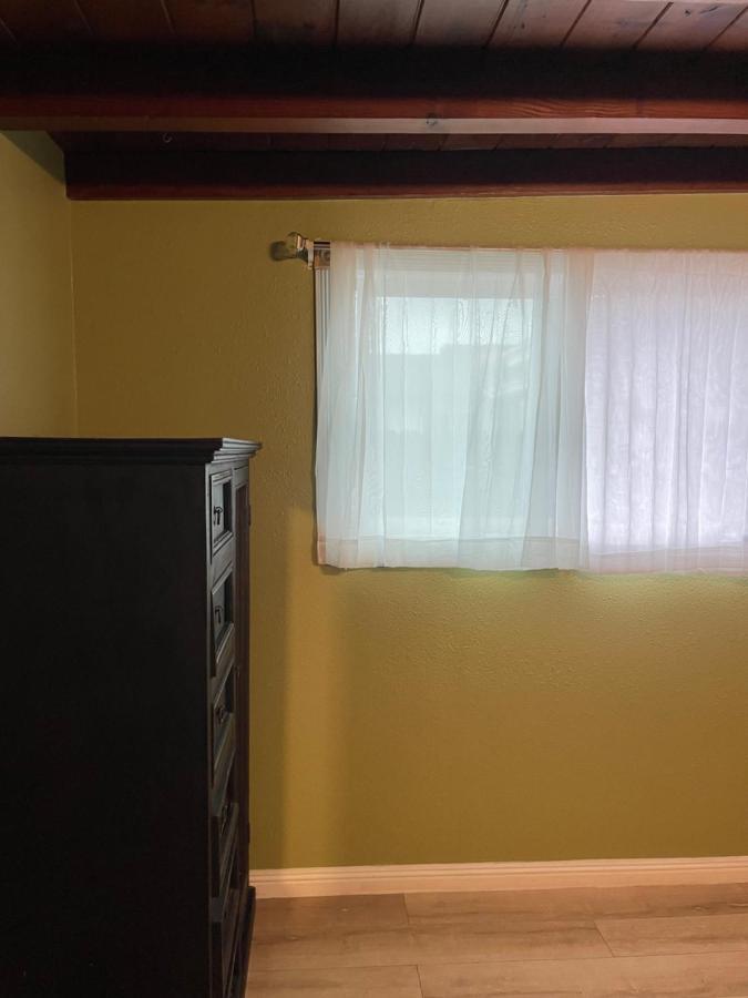 Private In La With Free Wifi And Tv With Shared Kitchen Los Angeles