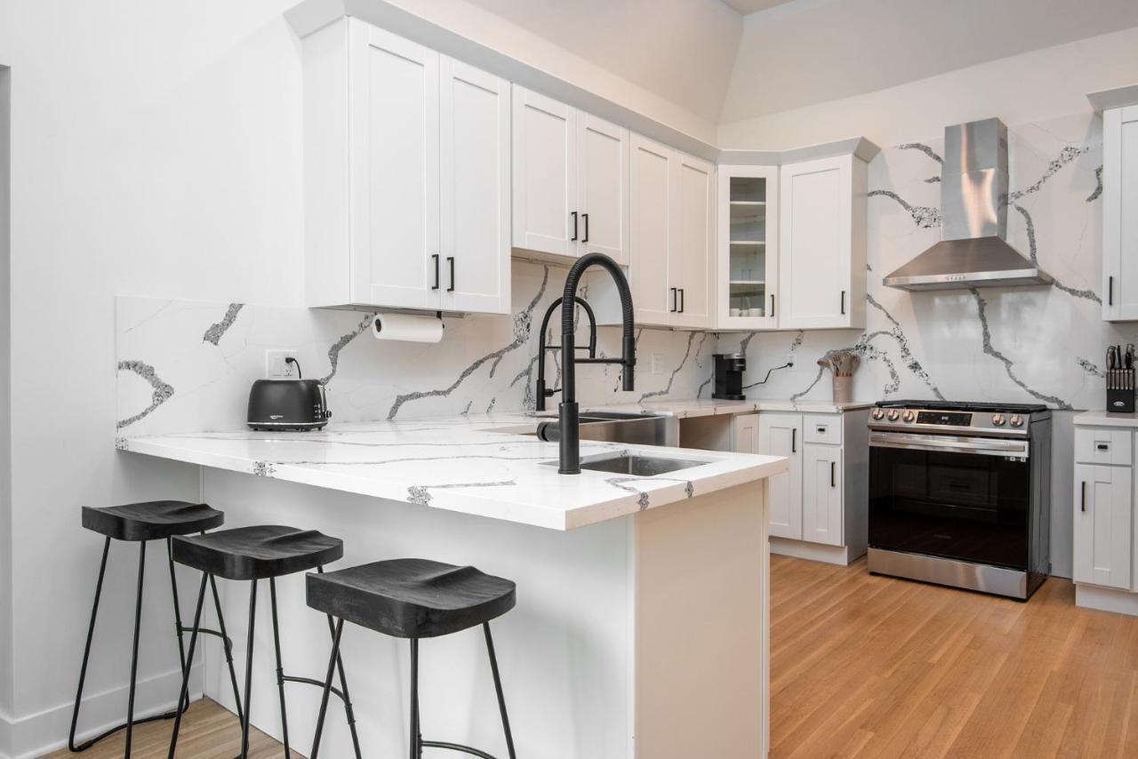 Luxury In West Hollywood, Sleeps 12 Los Angeles