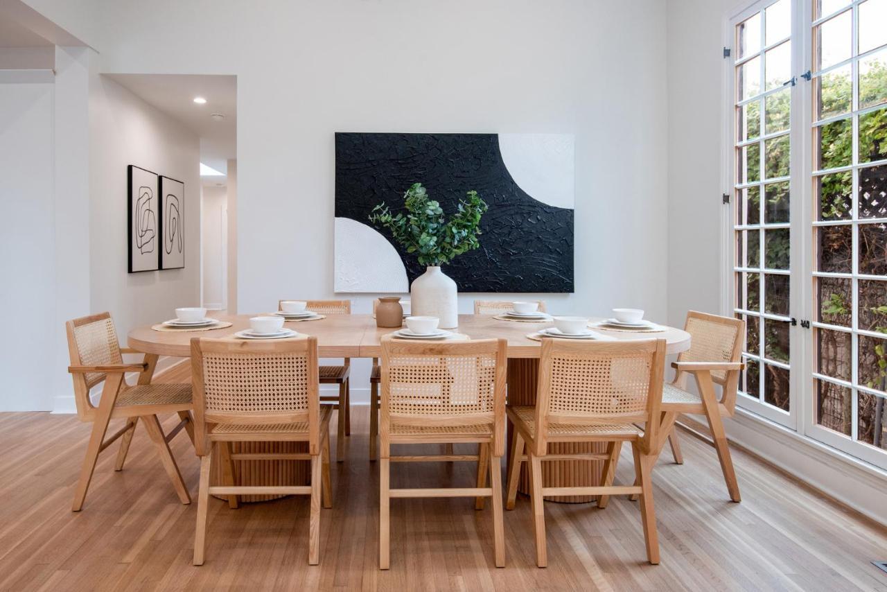 Luxury In West Hollywood, Sleeps 12 Holiday home