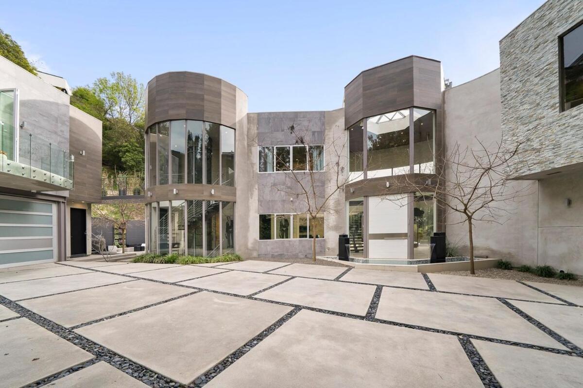 Villa Chantilly Lace Los Angeles