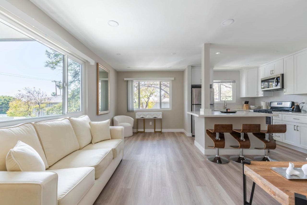 Modern Luxury Weho Boys Town Apartment *