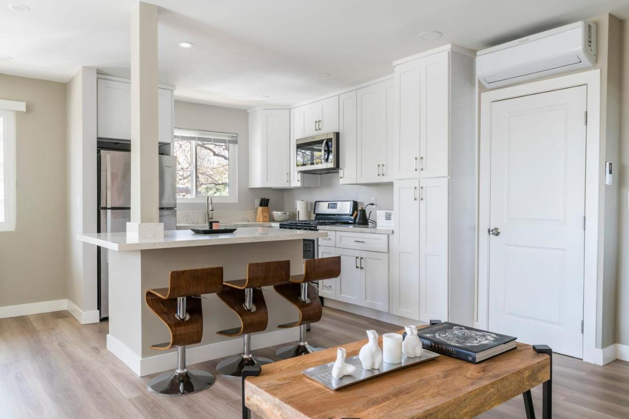 Apartment Modern Luxury Weho Boys Town