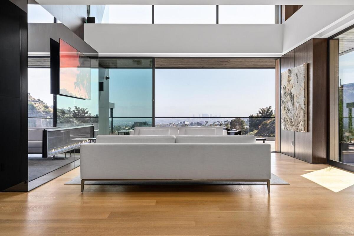 California Crystal Villa Los Angeles
