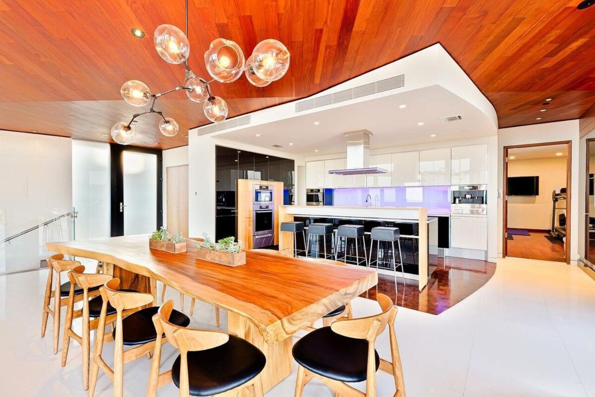 Modern With Unmatched Skyline Views Casa de férias