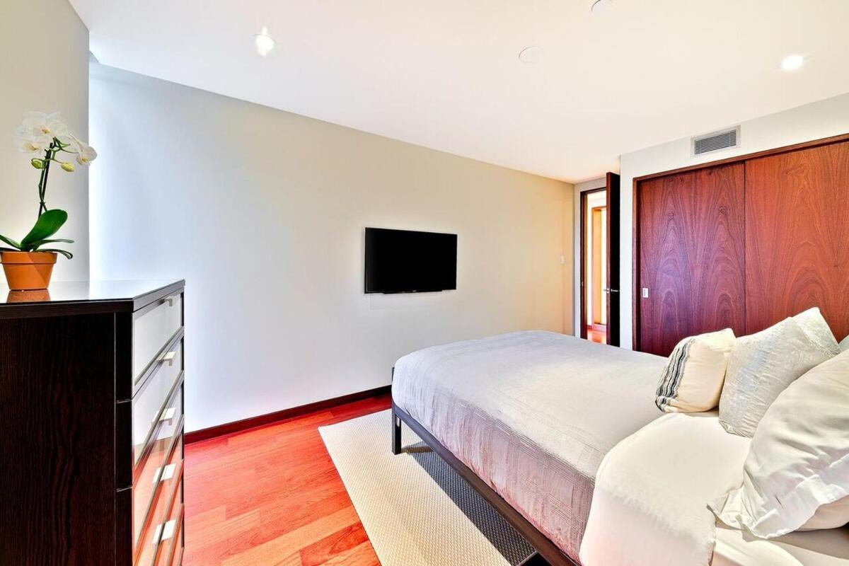 Casa de férias Modern With Unmatched Skyline Views *