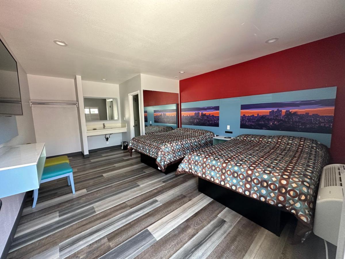 La Casa Motel, Angeles - Burbank Airport 2*