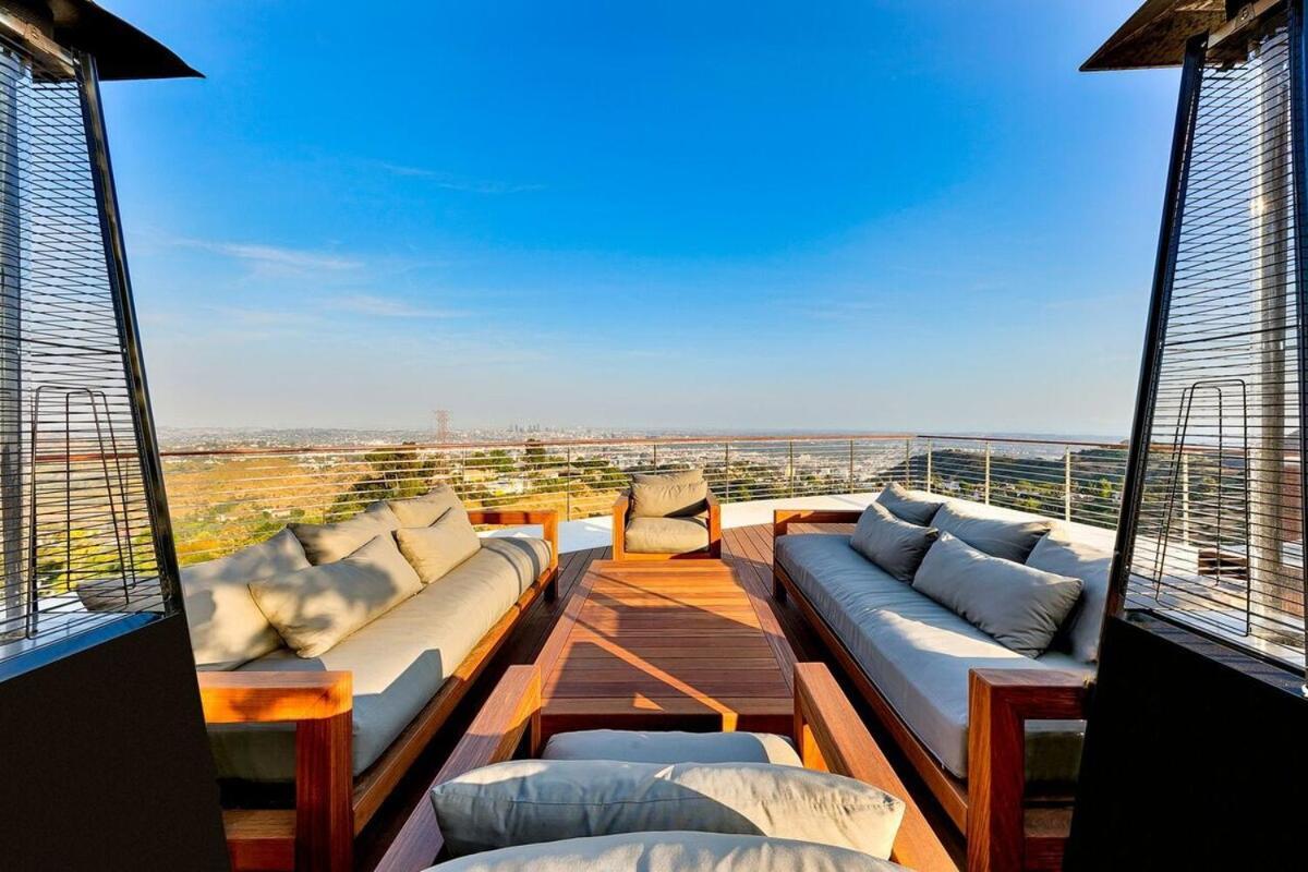 Modern With Unmatched Skyline Views * Los Angeles
